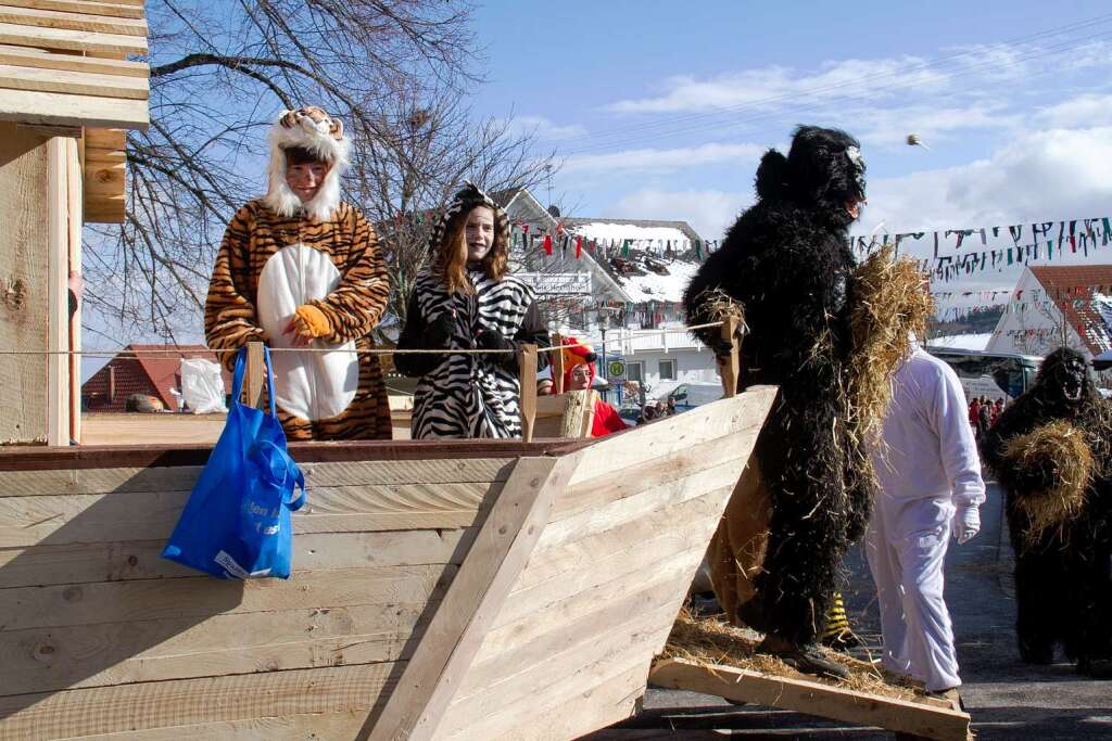 Arche Noah: Weltuntergang 2012, alle Tiere sind an Bord