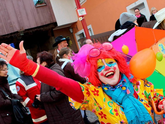 Beste Stimmung beim Gottenheimer Fasne... Clowns vom &#8222;bnte Hffe&#8220;.  | Foto: Picasa
