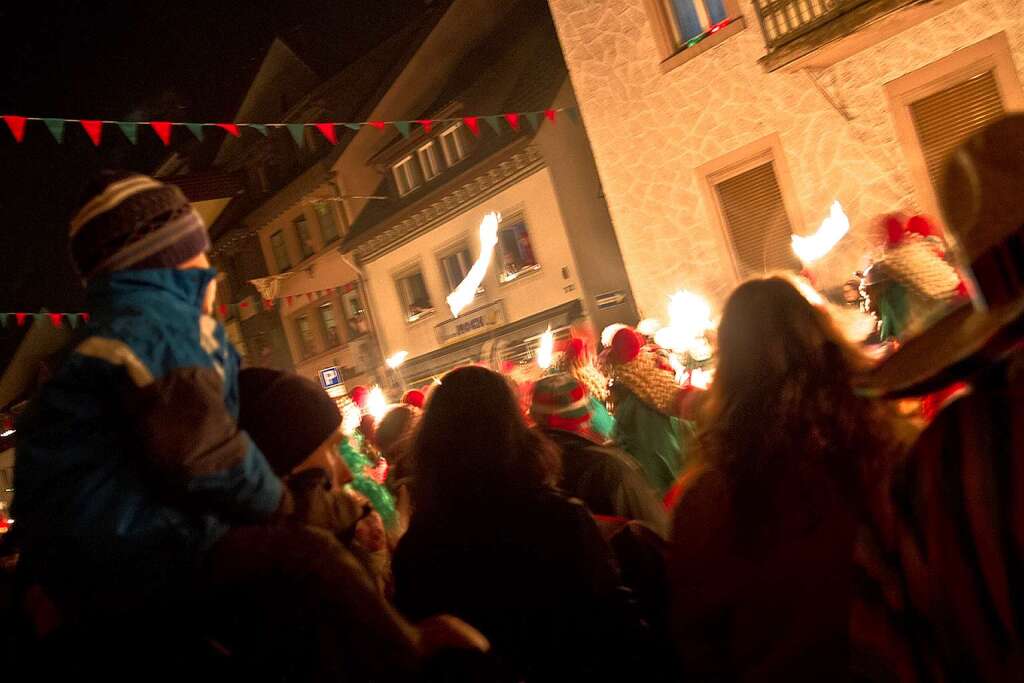 Schaurig-schön: Der Fackelumzug der Schuttig am Fasnetssonntag in Elzach Schaurig-schön: Der Fackelumzug der Schuttig am Fasnetssonntag in Elzach