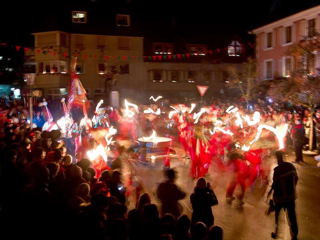 Schaurig-schön: Der Fackelumzug der Schuttig am Fasnetssonntag in Elzach Schaurig-schön: Der Fackelumzug der Schuttig am Fasnetssonntag in Elzach