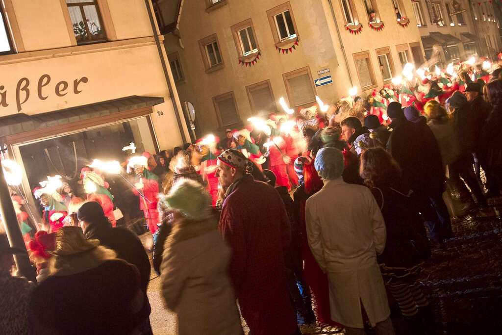 Schaurig-schön: Der Fackelumzug der Schuttig am Fasnetssonntag in Elzach Schaurig-schön: Der Fackelumzug der Schuttig am Fasnetssonntag in Elzach