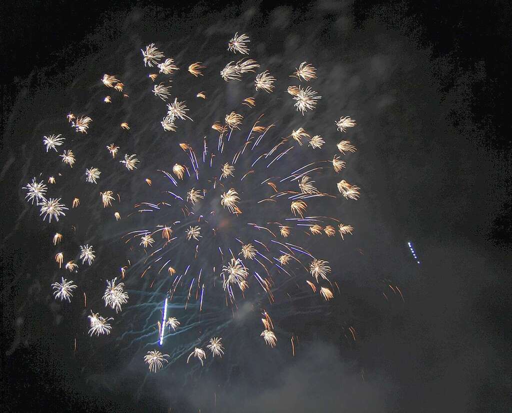 Feuriges Spektakel in Oberwinden: Fackelumzug und Frst-Erich-Feuerwerk