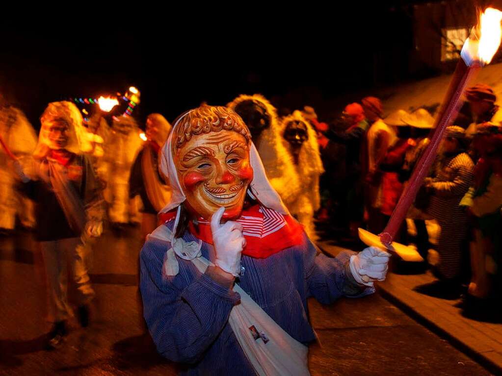 Feuriges Spektakel in Oberwinden: Fackelumzug und Frst-Erich-Feuerwerk