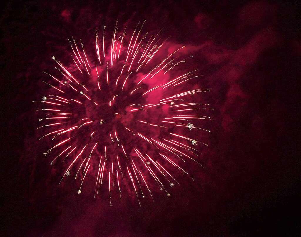 Feuriges Spektakel in Oberwinden: Fackelumzug und Frst-Erich-Feuerwerk