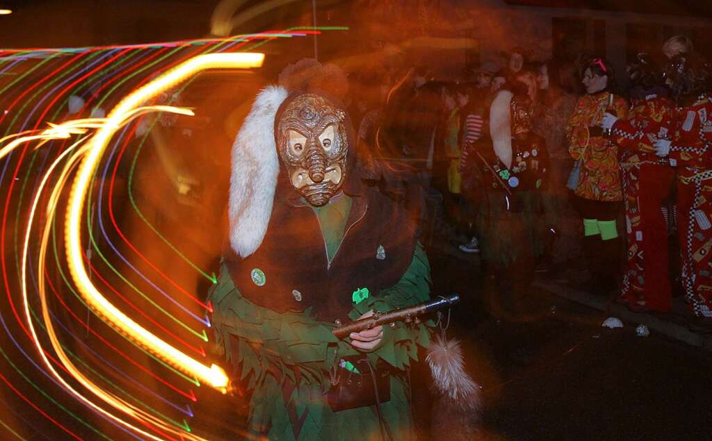 Feuriges Spektakel in Oberwinden: Fackelumzug und Frst-Erich-Feuerwerk