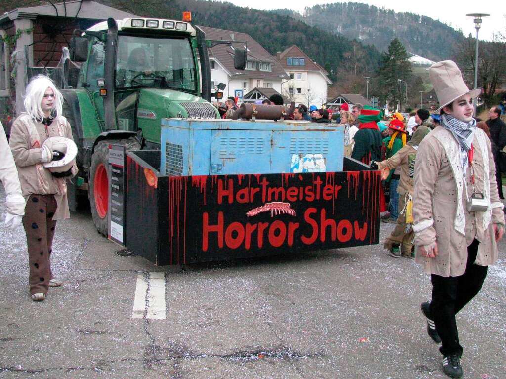 So viele Teilnehmer wie noch nie waren beim nrrischen Umzug in Mnstertal dabei.