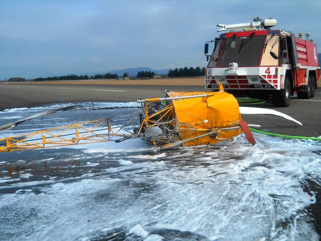 Die Unglcksstelle auf dem Lahrer Flugplatz.  | Foto: Polizei