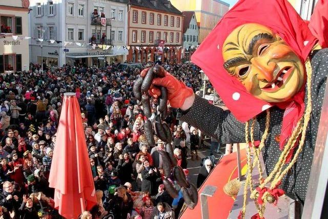 Beim Hexenfra in Offenburg fliegen die Wrste tief