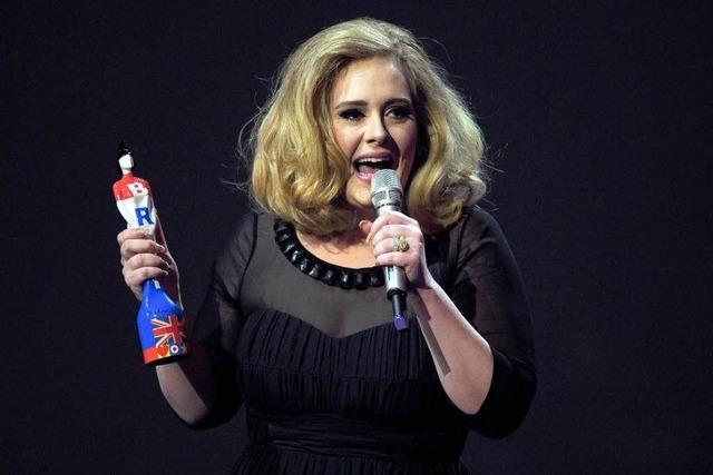 Fotos: Zwei Brit Awards fr Adele – Comeback von Blur