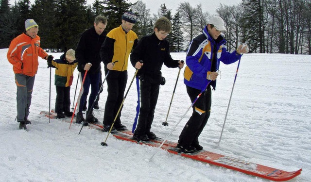 Die Skizunft Kollnau unterwegs auf den lngsten Ski des Elztals.   | Foto: Stefanie Sigmund