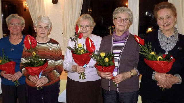 Die geehrten Landfrauen, die bei der V...Gisela Schneider und Martha Mattmller  | Foto: Christa Hlter-Hassler