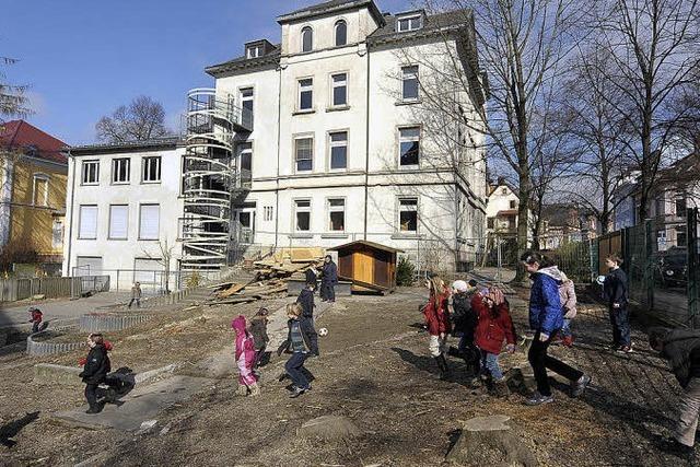 Beim katholischen Kindergarten an der Wallstraße beginnen die Neubauarbeiten