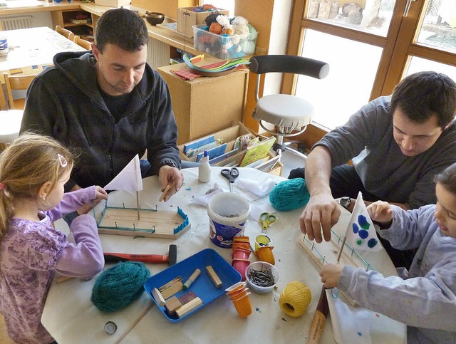 Eltern-Kind Aktion im Kindergarten Hg...rtner des Kindergartens angesprochen.   | Foto: Gerhard Wiezel