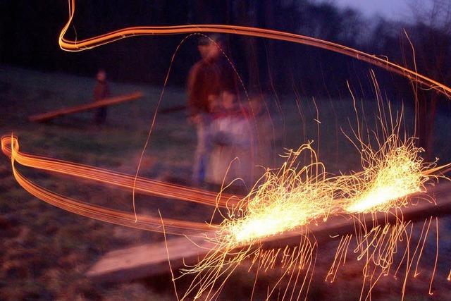 Knstler mit der Feuerscheibe