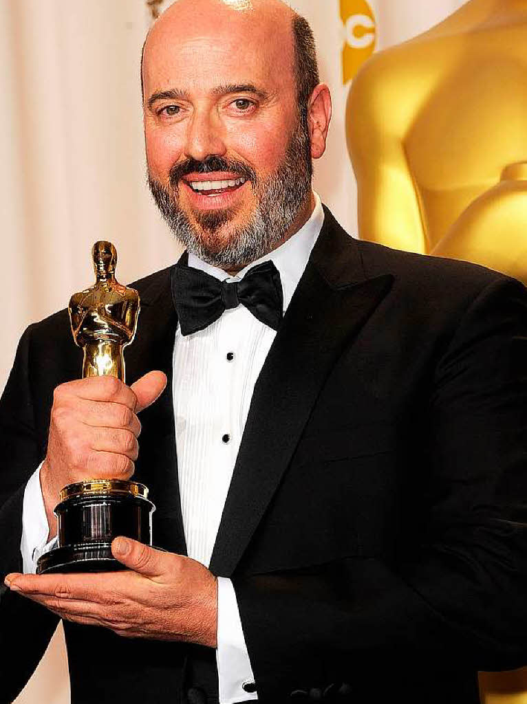 Mark Bridges mit seinem Oscar fr das Kostmdesign des Films „The Artist“.