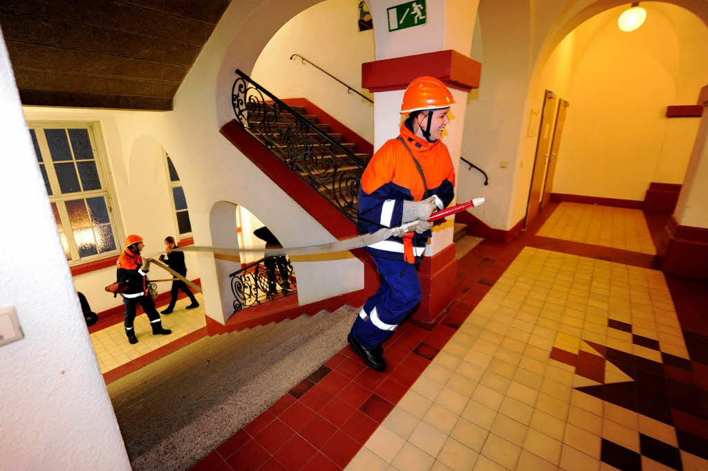 bung der Jugendfeuerwehr Rieselfeld an der Pestalozzi-Realschule in Freiburg.