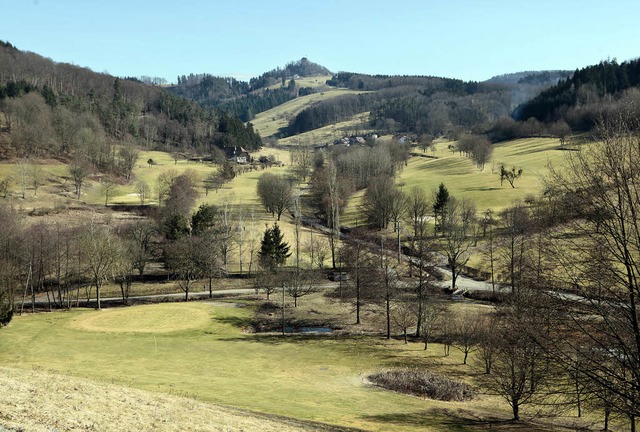 Eingebettet in eine attraktive  Landsc...elnde des Golfclubs  in Reichenbach.   | Foto: Christoph Breithaupt