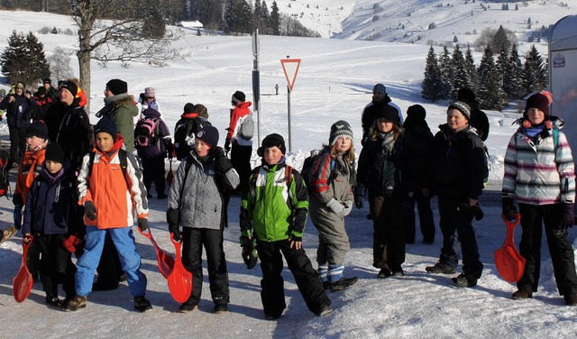 Kinder aus England und Schweden waren ... Aktivitten in der Winterlandschaft.   | Foto: Privat
