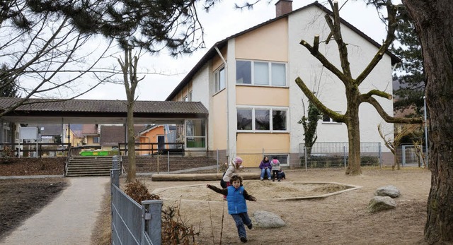 50 Jahre alt ist das Heimbacher Schulh...er Turn- und Festhalle verbunden ist.   | Foto: Marius Alexander