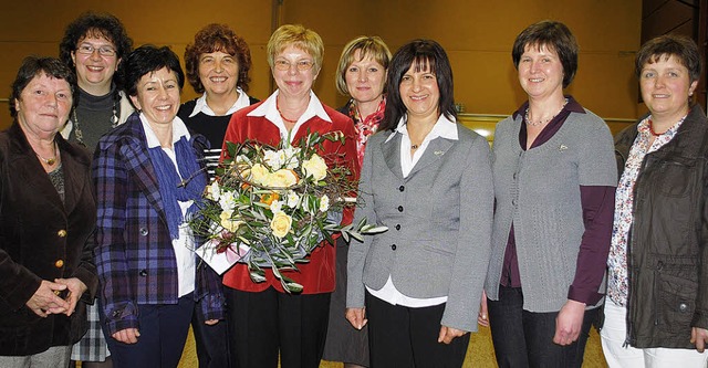Geehrt: Barbara Hering (mit Blumenstra...ester (Vorderes Kinzigtal/Offenburg).   | Foto: ullmann