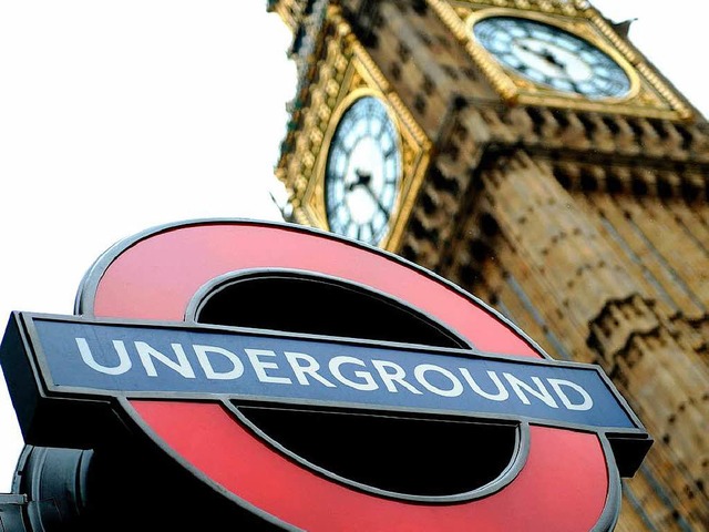 Londoner Markenzeichen: Glockenturm Big Ben und die U-Bahn  | Foto: dpa