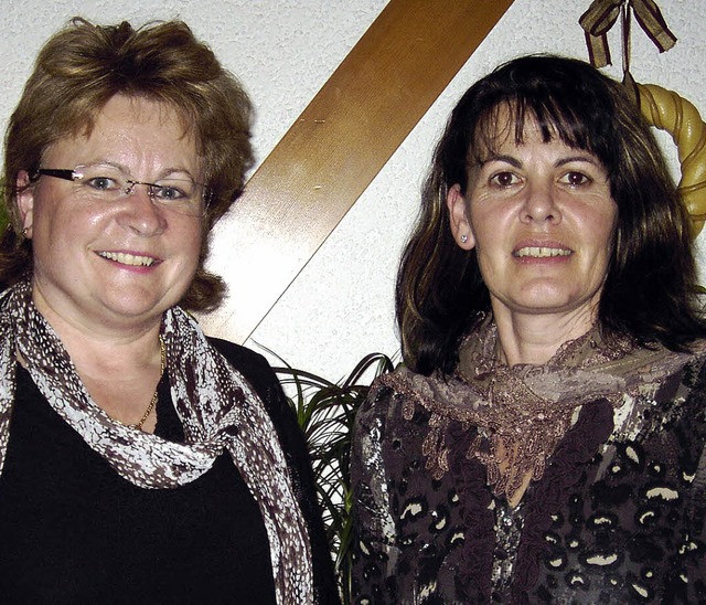 Johanna Hugel (links) hat das Schriftf...lendingen an Ulla Behringer abgegeben.  | Foto: Cornelia Selz