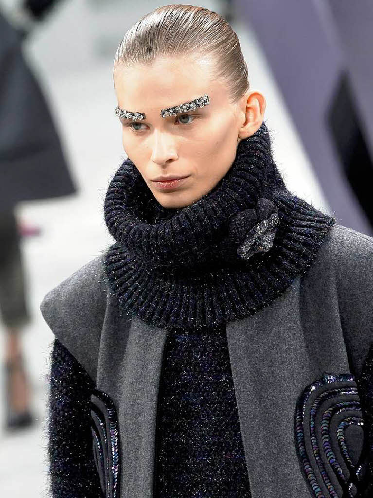 Warmer Mantel mit Glitzerdetails von Chanel