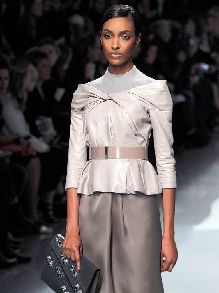 Wunderschner Ausschnitt: Bluse von Dior