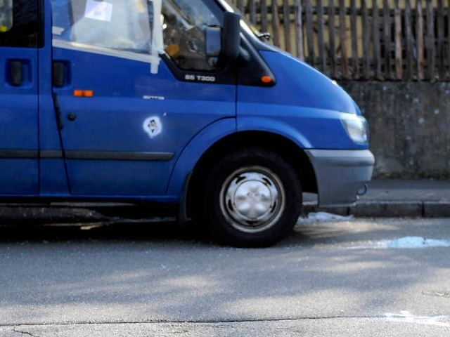 Der Fahrer dieses Autos wurde von seiner Frau erschossen.  | Foto: dapd