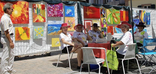 Bunt kommt immer gut &#8211; aber wied...r beim Stdtlitag in der Hauptstrae.   | Foto: Markus Maier