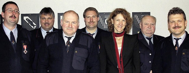 Standen bei der Hauptversammlung der R...ommandant Joachim Endters (vin links).  | Foto: Annika Lenke