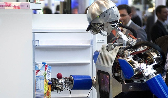 Zukunft ist, wenn der Roboter den Saft aus dem Khlschrank holt  | Foto: afp