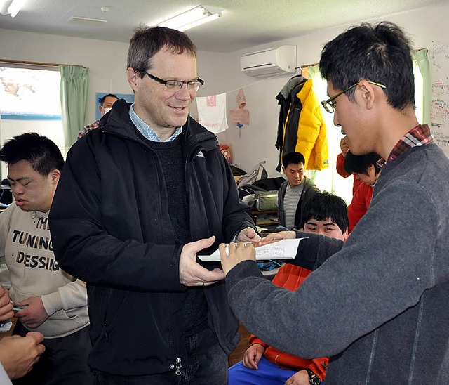 Oliver Mller bekommt in einem Behinde...tzung der Caritas wieder aufgebaut.     | Foto: Stefan Teplan