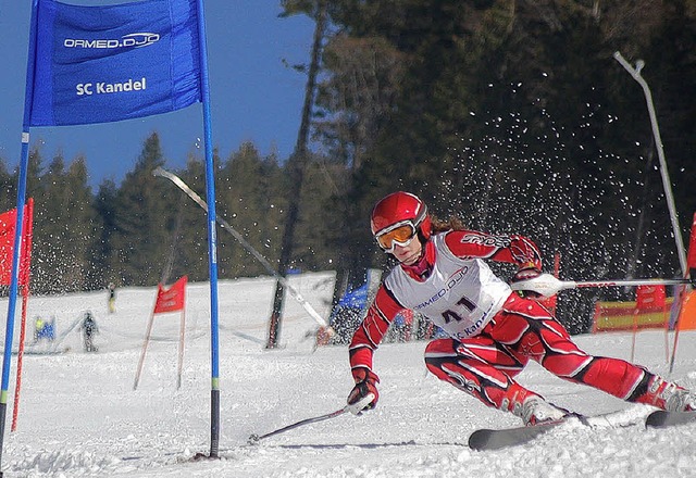 berlegene Tagessiegerin im Riesenslal...hannon Lffelholz vom Skiclub Neustadt  | Foto: Junkel
