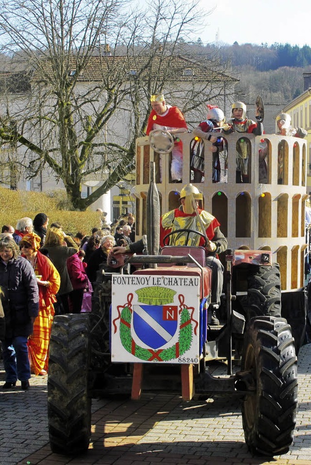 Auch ein Motivwagen bereicherte den Umzug.  | Foto: Ulrich Spielberger