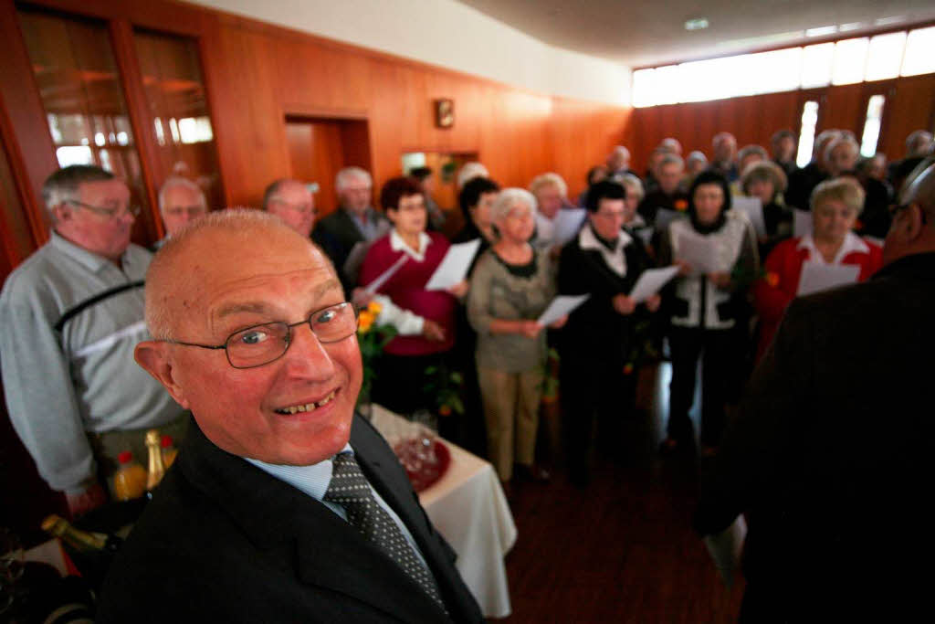 An die 200 Gste waren zum Gemeindeempfang anlsslich des 75. Geburtstags von Altbrgermeister Eugen Gtz gekommen.