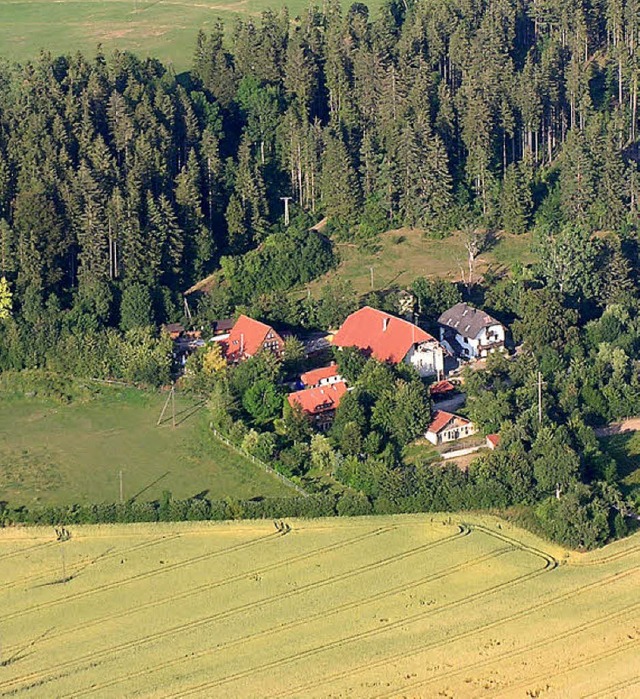 Die Eigentmer des Hofguts Stallegg st..., die mehr als 40 Jahre zurckliegen.   | Foto: C.Maier