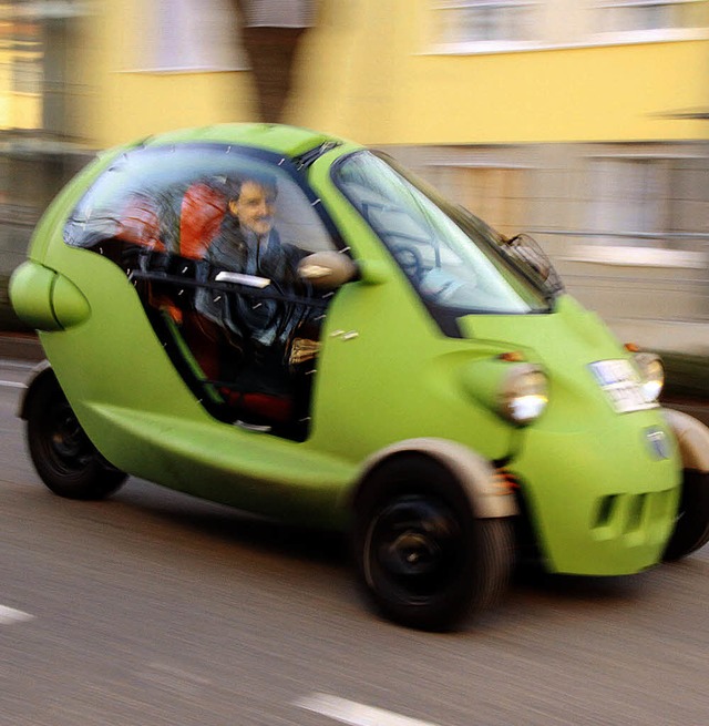 Hubert Fredrich in seinem grnen &#8222;Sam&#8220;.   | Foto: Max Schuler