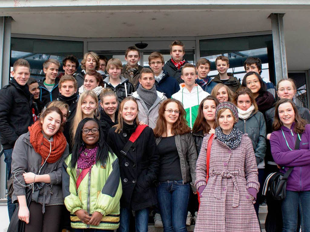 Die Klasse 9c des Kepler-Gymnasiums Freiburg mit ihrer Lehrerin Nadia Stollenwerk