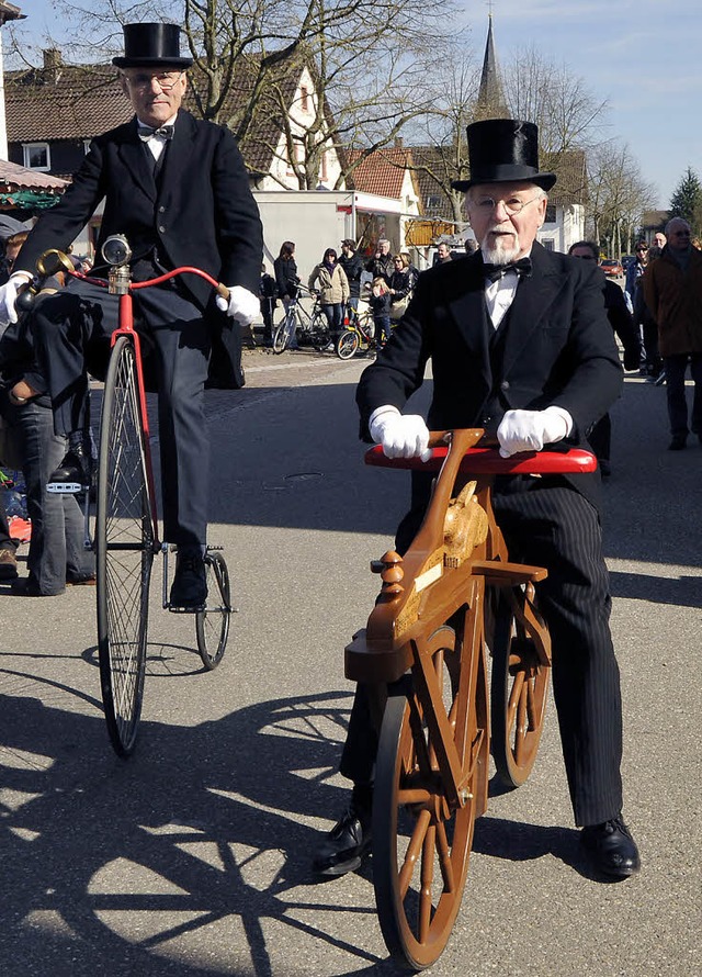 Mit dem Fahrrad durch Rust &#8211;  mi...mchlicher mit historischen Modellen.   | Foto: Archiv: Bernhard Rein