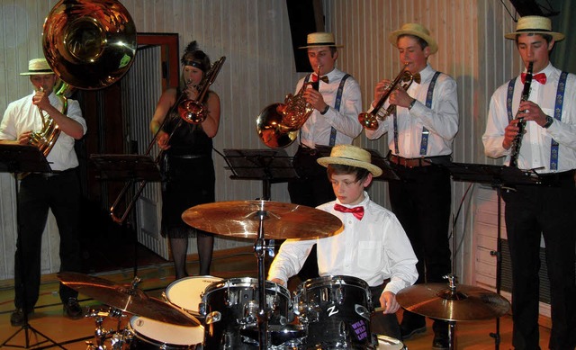 Sechs Musiker begeisterten das Publiku...tck &#8222;Big Band Dixieland&#8220;.  | Foto: Siegfried Krex