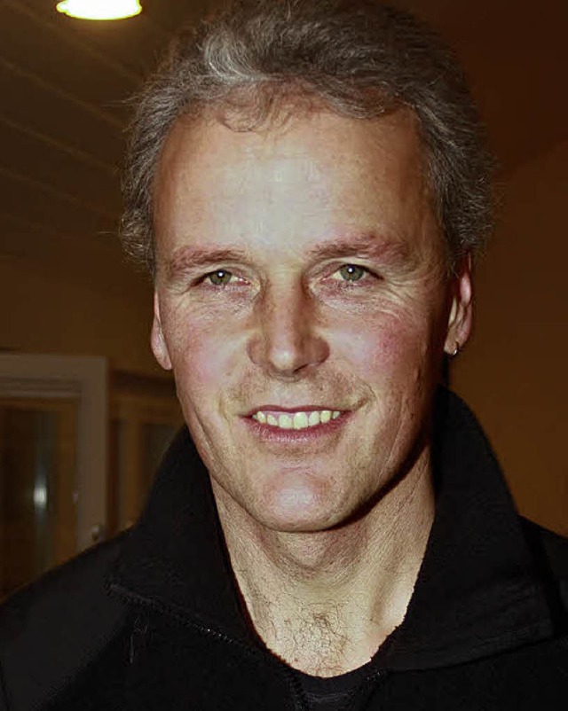 Gemeinderat Hans-Peter Beha aus Wies f...erbeteiligung jetzt am besten stehen. | Foto: heiner fabry Gemeinderat Hans-Peter Beha aus Wies f...erbeteiligung jetzt am besten stehen. | Foto: heiner fabry