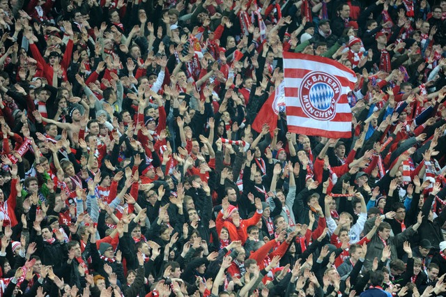 Die Fans in der Mnchner Allianz-Arena konnten sich freuen.  | Foto: dpa