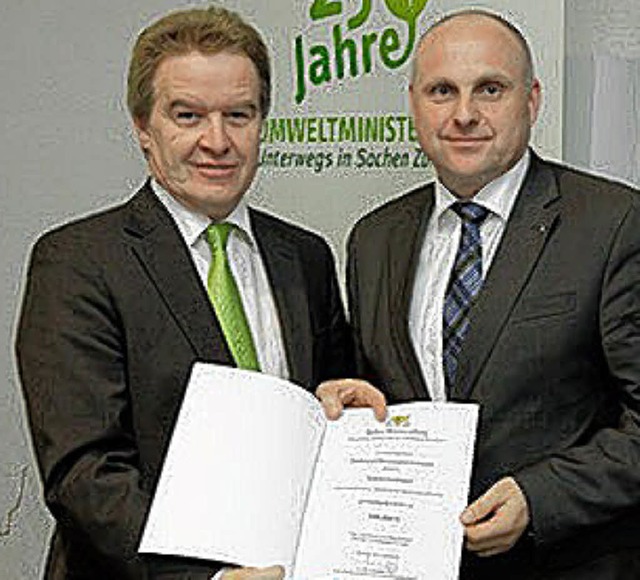 Umweltminister Franz Untersteller und ...g &#8222;klimaneutrale Kommune&#8220;.  | Foto: Jan Potente