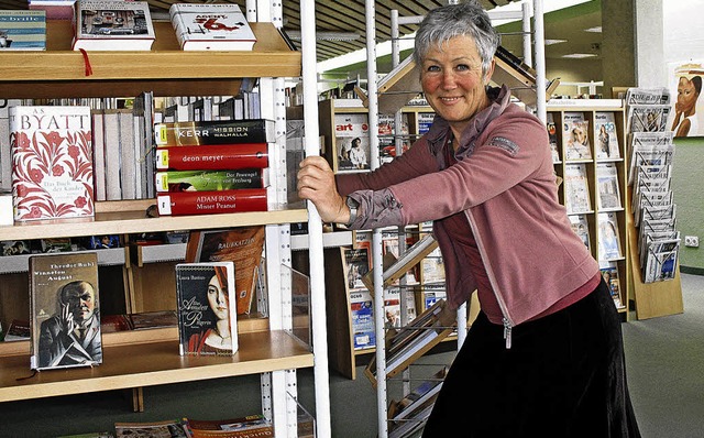 Ihr Angebot ist gefragt: Bibliotheksleiterin Christiane Lange   | Foto: Knpfle