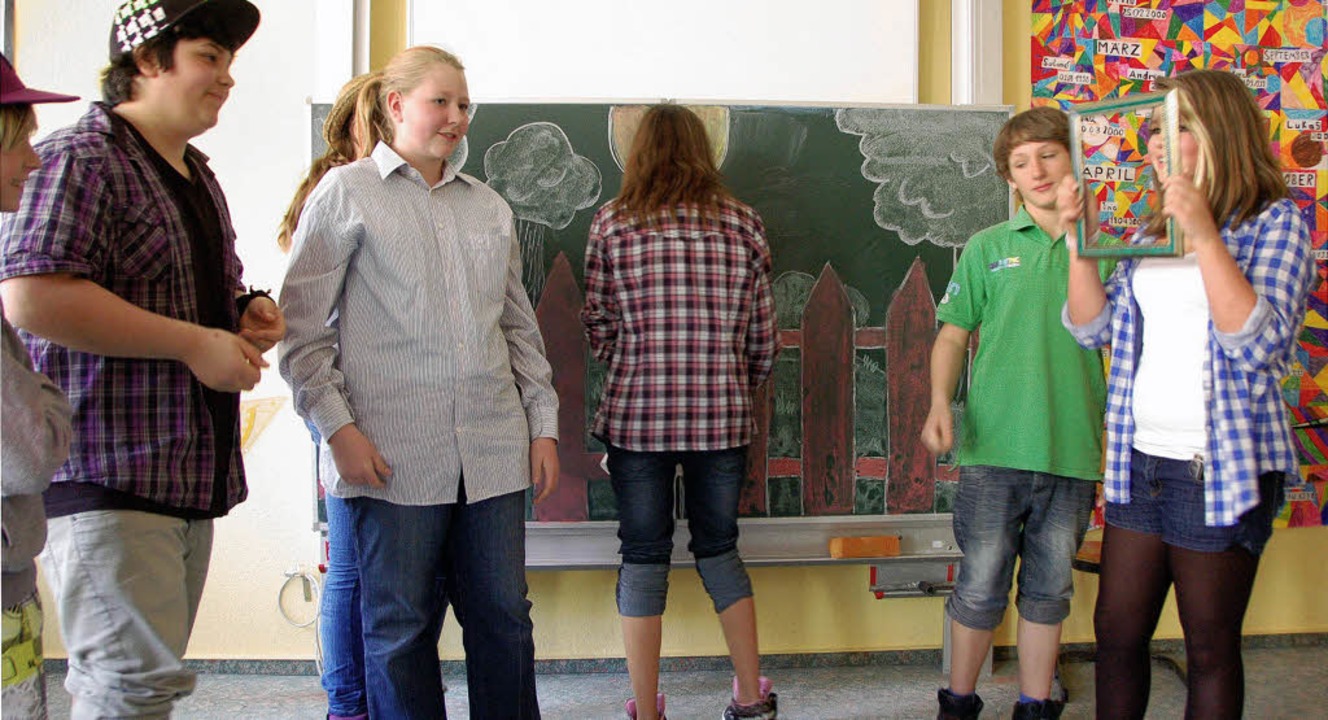 Schüler der sechsten Klasse der Sommer...e Leitung hatte Lehrerin Maria Leufke.  | Foto: Horst A. Böss