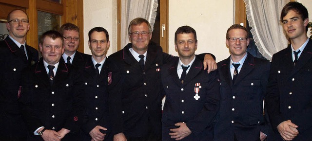 Abteilungskommandant Chrispin Weber (l...k Kaiser und Andreas Stich (von links)  | Foto: Karin Stckl-Steinebrunner