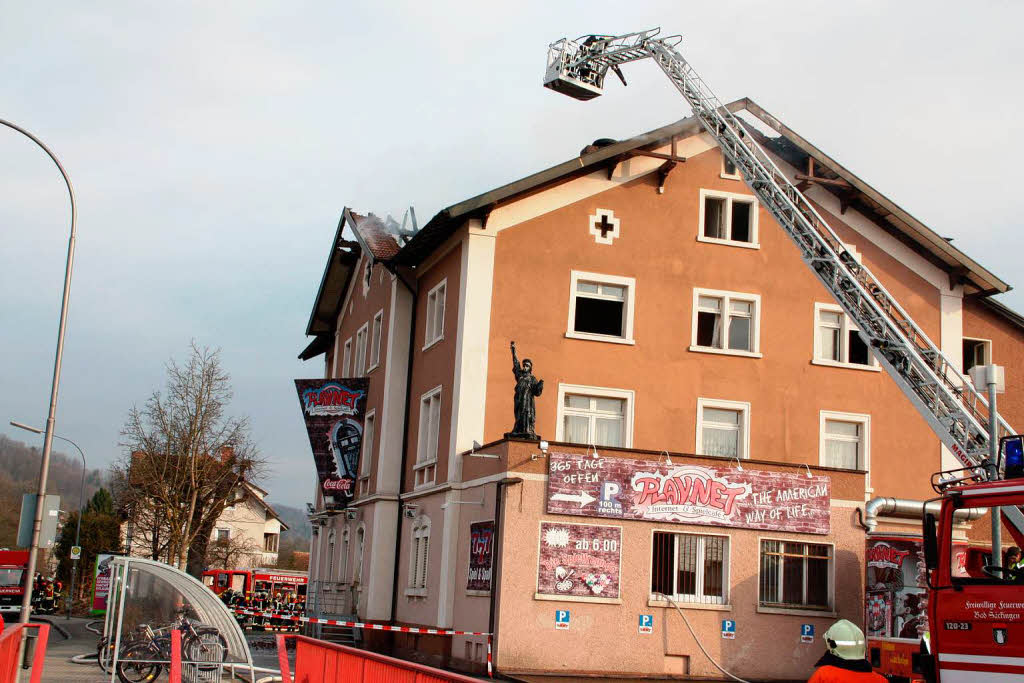 Trotz raschen und beherzten Handels der Feuerwehren konnte das Haus in Brennet nicht gerettet werden.