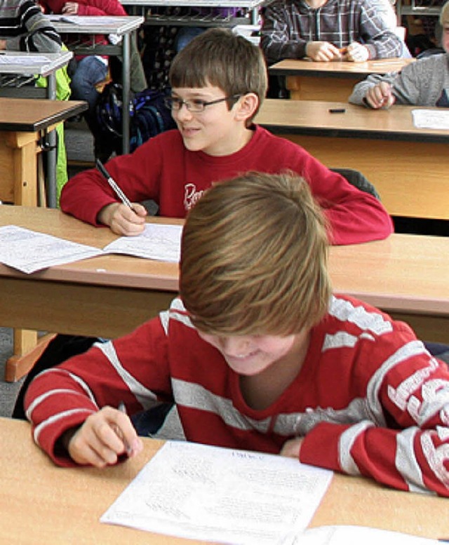 Mathetest  fr die Forschung. Fnftklssler der Heimschule.  | Foto: Eri