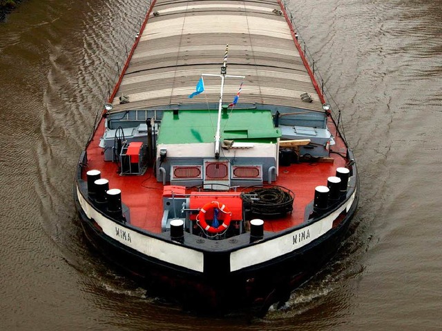 In schwierigem Fahrwasser: die Binnenschiffer  | Foto: Peter Frster